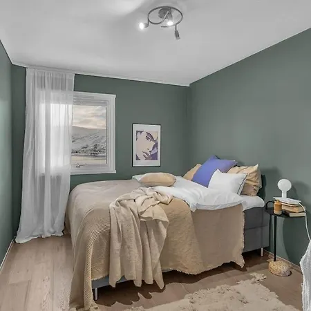 Apartamento Pen Leilighet Sentralt I *