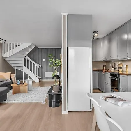 Pen Leilighet Sentralt I * Tromsø