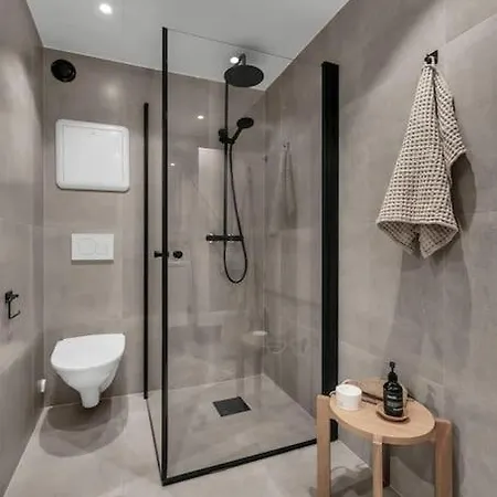 Apartment Pen Leilighet Sentralt I Tromso